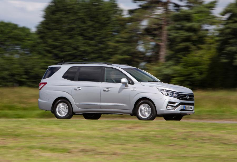  SsangYong Turismo 2018 года  (фото 4 из 11)